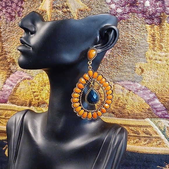Women's earrings - Picture 1 of 2